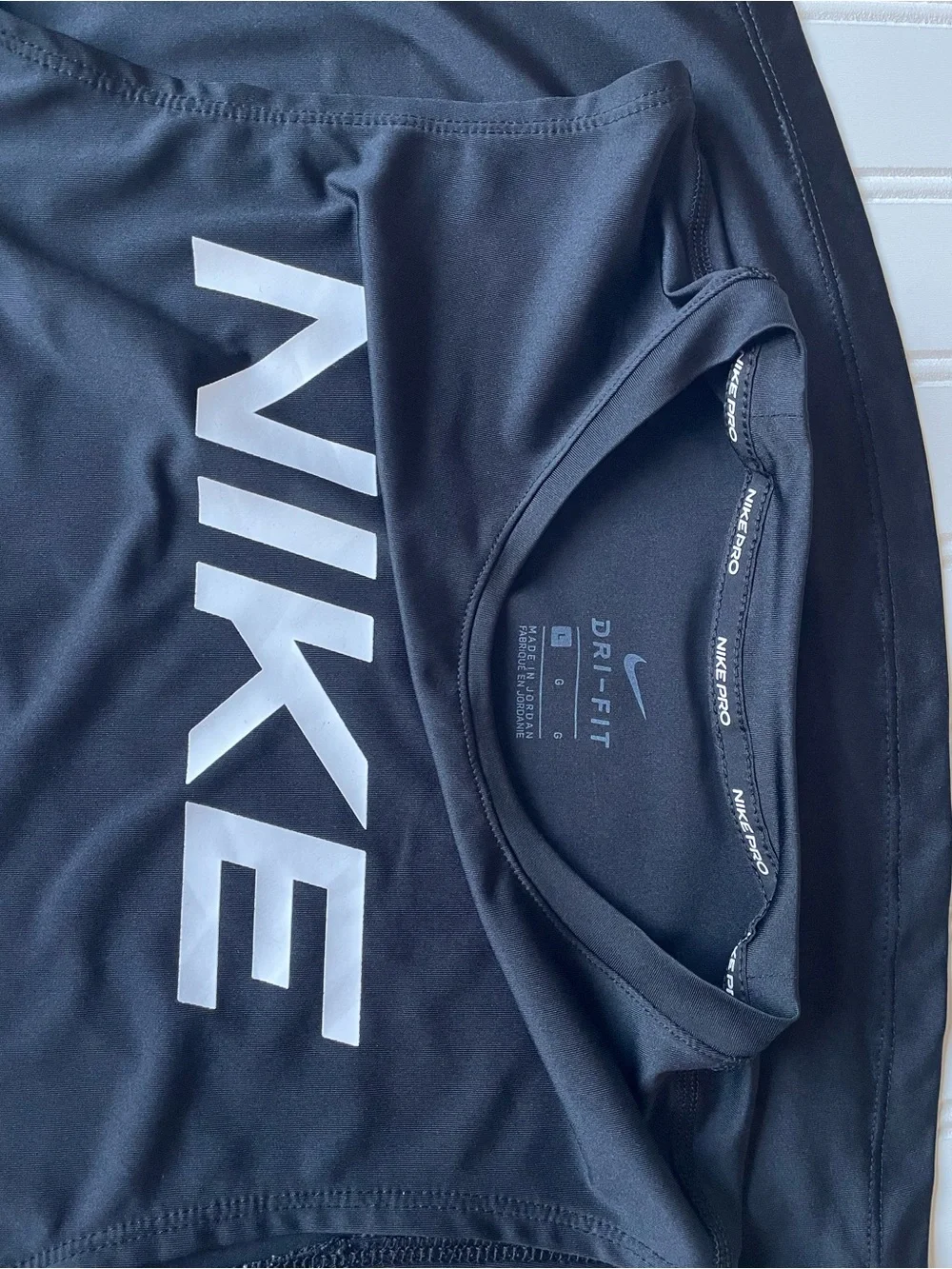 Nike Boys Black Sleeveless Performance Shirt White Logo Size L Dri Fit Tank Top